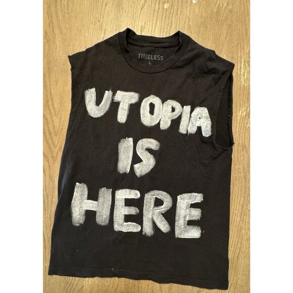 Timeless Black Size Large Spell Out Utopia Is Here Noir Cut Off Tank USA - Picture 1 of 7